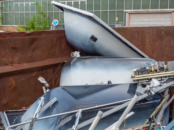 Bathtub Disposal in Pompano Beach